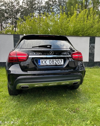 Mercedes-Benz GLA cena 111000 przebieg: 90000, rok produkcji 2017 z Sosnowiec małe 106